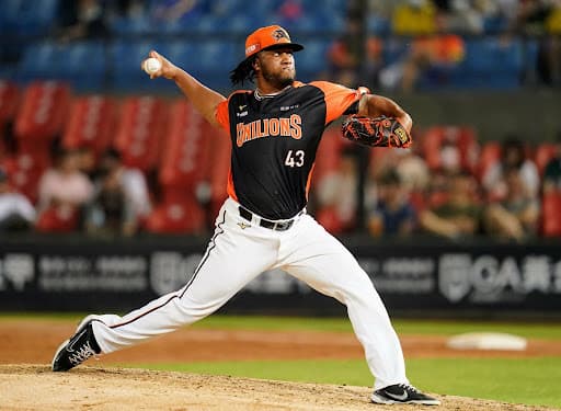 Keyvius Sampson — Coach